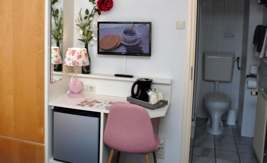 Bed And No Breakfast Joy Acomodação com café da manhã Noordwijk Exterior foto