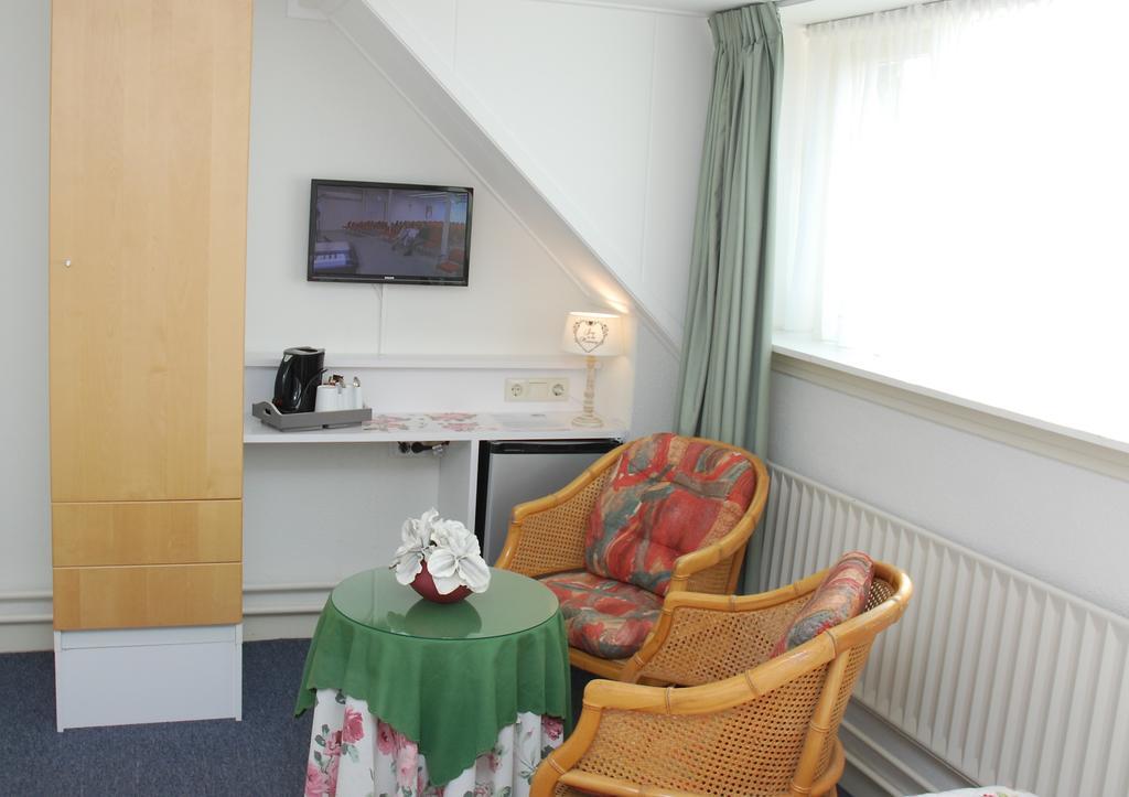 Bed And No Breakfast Joy Acomodação com café da manhã Noordwijk Exterior foto